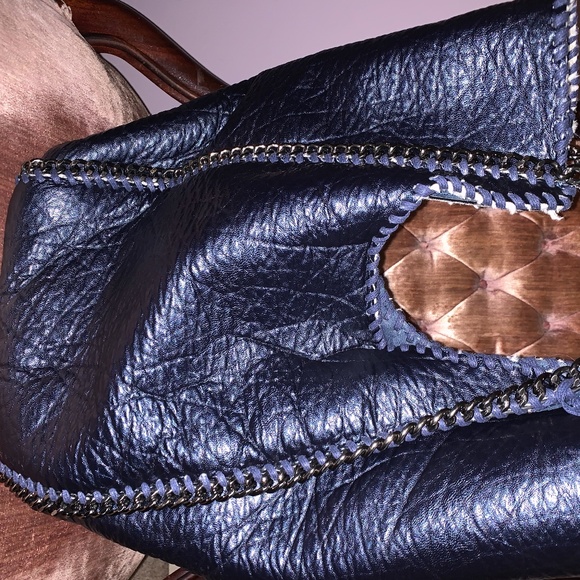 Moda Luxe - Picture 2 of 4